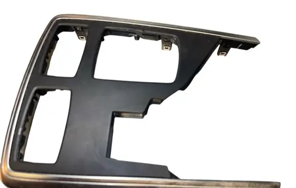 Other center console (tunnel) element