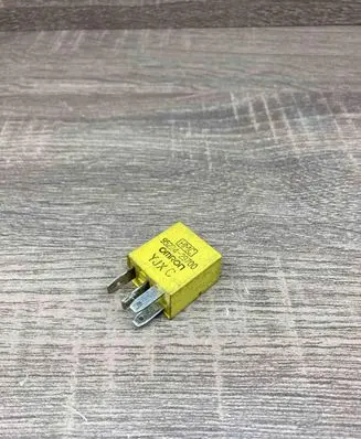 Hyundai Trajet Other relay 9522429700 YJXC