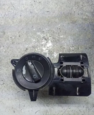 Volkswagen PASSAT B5 Light switch