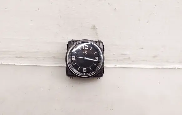 Mercedes-Benz C W205 Clock A2138272000