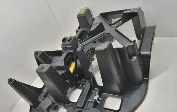 Toyota Prius (XW30) Tool box 6477747050