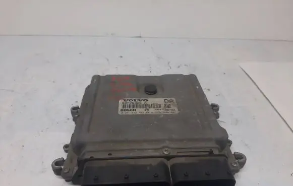 Volvo V70 Engine control unit/module 30729826A 1039S10667 0281012103