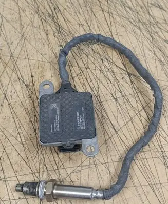 Mercedes-Benz E W213 Lambda probe sensor A0009053009