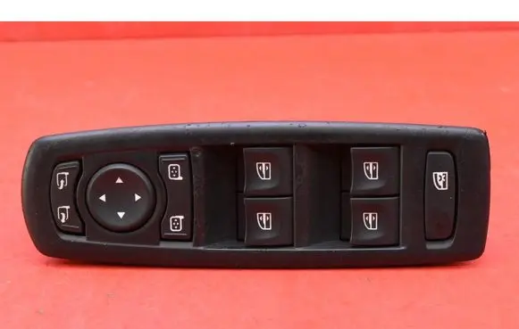 Renault Megane III Electric window control switch 809610006R