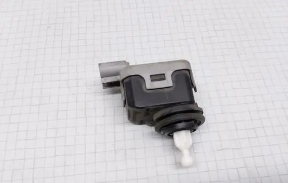 Opel Astra G Headlight level adjustment motor 90590665