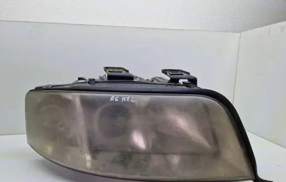 Audi A6 S6 C5 4B Headlight/headlamp 15592400