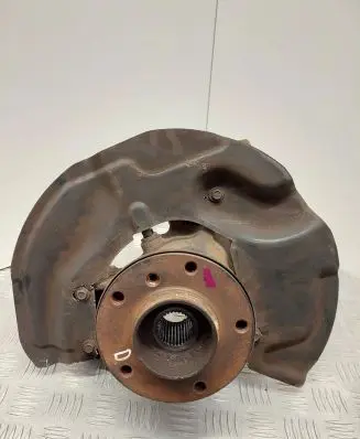 BMW 5 E60 E61 Front wheel hub 08906