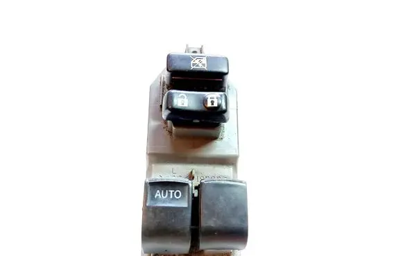 Toyota Yaris Electric window control switch