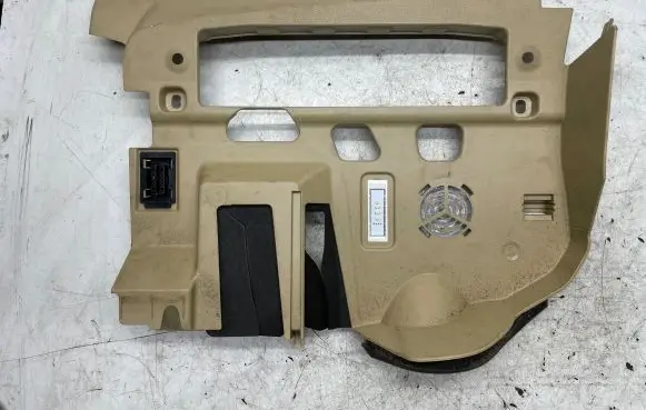 BMW 3 F30 F35 F31 Dashboard lower bottom trim panel 9231258 10822910