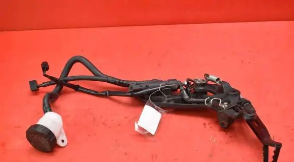 AC 428 Master brake cylinder 