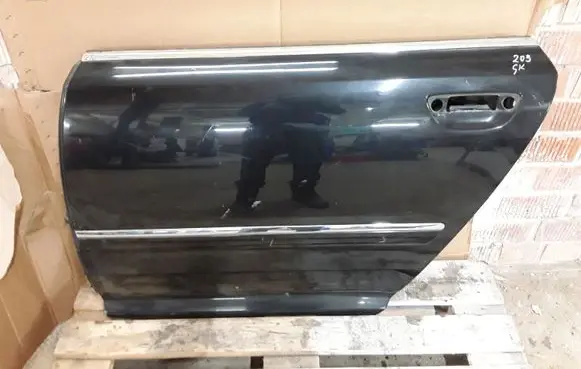 Audi A8 S8 D3 4E Rear door