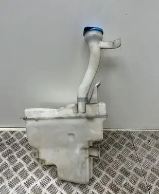 Suzuki Vitara (ET/TA) Windshield washer fluid reservoir/tank