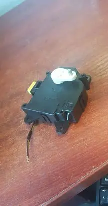 Suzuki Liana Air flap motor/actuator 1138002300