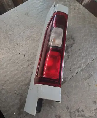 Renault Trafic III (X82) Rear/tail lights 93454160