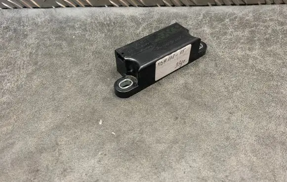 Mercedes-Benz E W211 Airbag deployment crash/impact sensor A0038200726
