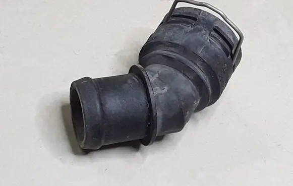 Audi A3 S3 8L Engine coolant pipe/hose 1J0121619