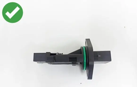 Mercedes-Benz C W204 Mass air flow meter F00C2G2068 8871710