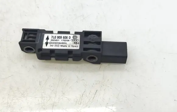 Porsche Cayenne (9PA) Airbag deployment crash/impact sensor 7L0909606D 202451 170206