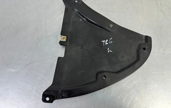 Volkswagen Touareg III Center/middle under tray cover 4M0825237A