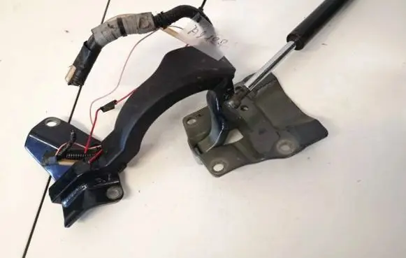 Honda Accord Tailgate/trunk/boot hinge