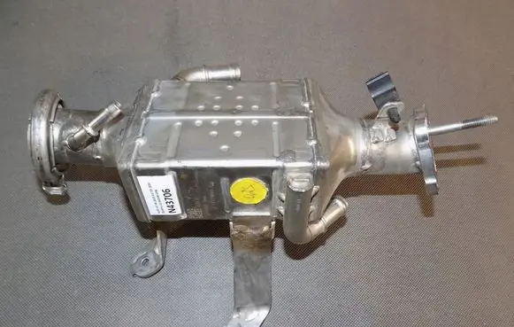 Audi A7 S7 4K8 EGR valve cooler 059131508AL