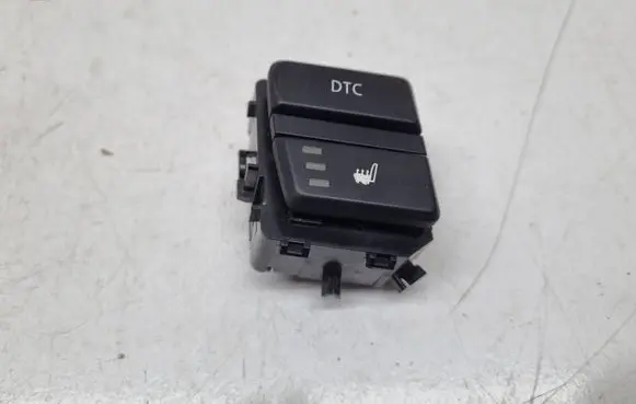BMW 5 E60 E61 Seat heating switch 9159052