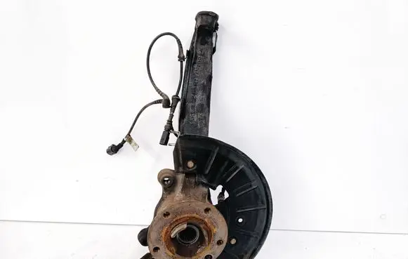 Volkswagen Touareg II Front wheel hub spindle knuckle 7P6407245A