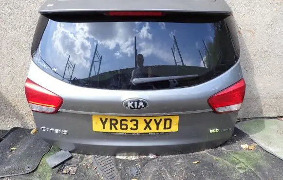 KIA Carens III Tailgate/trunk/boot lid