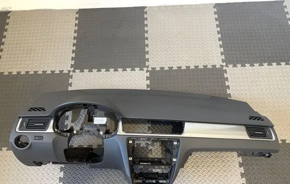 Skoda Rapid (NH) Dashboard 2225806 5JB857343