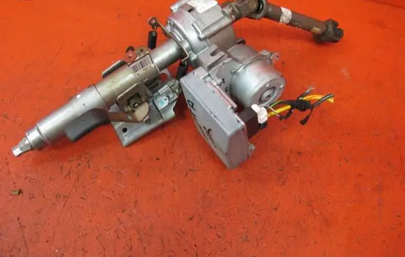 Ford Fiesta Steering wheel axle 8V513C529KG K3604