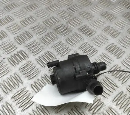 BMW X1 F48 F49 Electric auxiliary coolant/water pump 8486848