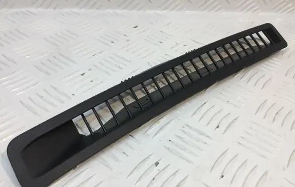 Nissan X-Trail T31 Dashboard air vent grill cover trim 68473JG00A