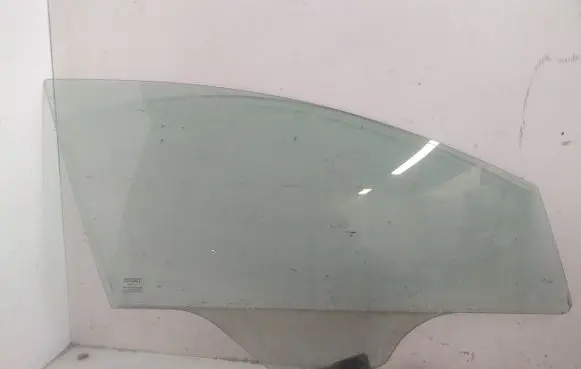 Fiat Bravo Front door window glass four-door