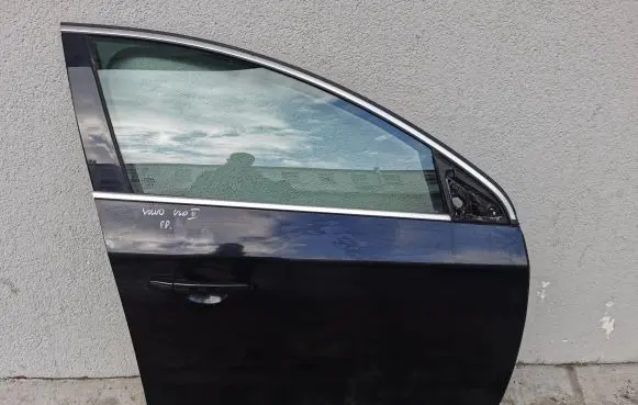 Volvo V60 Front door