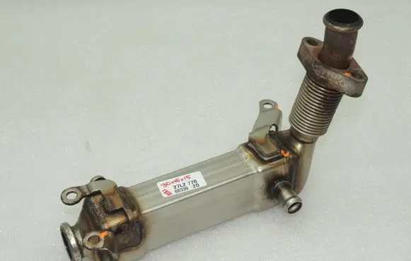 BMW 5 E60 E61 EGR valve cooler 11717790065 11717794245