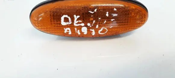 Mazda MPV Front fender indicator light 0464120 046-4120