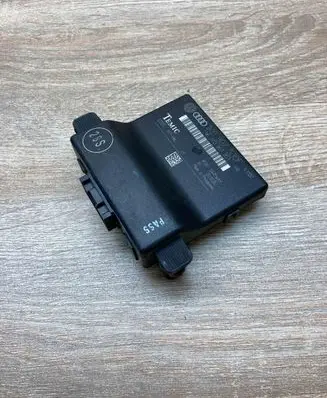 Skoda Octavia Mk2 (1Z) Gateway control module 1K0907530F 0325