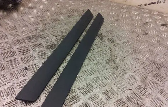 Toyota Prius (XW30) Front sill trim cover 67911-47030
