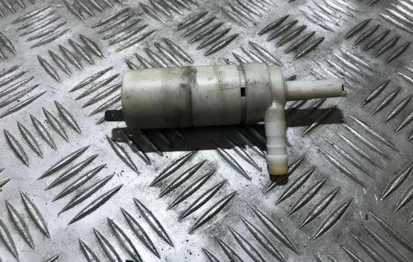 Chrysler 300 - 300C Headlight washer pump 