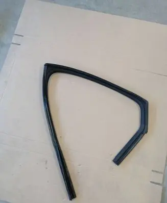 Hyundai Tucson IV NX4 Rubber seal rear door window/glass NX4EGRLB2