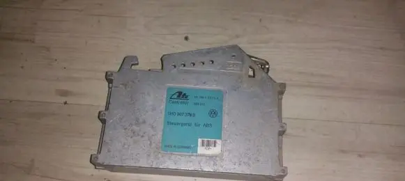 Volkswagen Golf III ABS control unit/module 1h0907379b 100941-03134