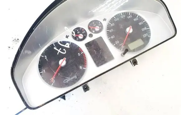 Ford Galaxy Speedometer (instrument cluster) 88311245