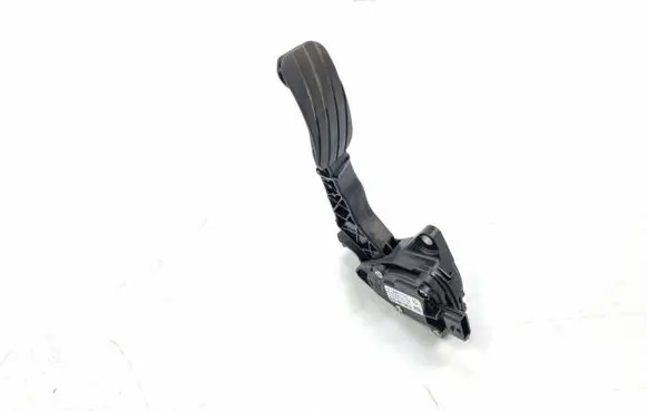 Opel Movano B Accelerator throttle pedal 180101626R