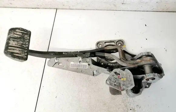 Land Rover Freelander 2 - LR2 Brake pedal 6g922d094hd 6g92-2d094-hd
