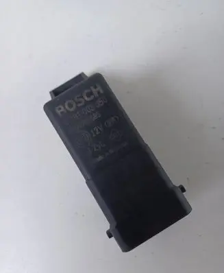 Mercedes-Benz C W205 Glow plug pre-heat relay 0281003050