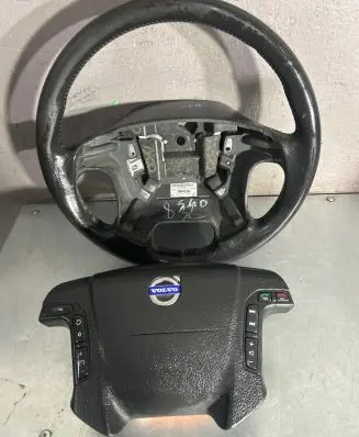 Volvo V70 Steering wheel 30643383 602796101 30042003
