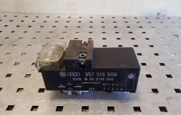 Volkswagen Sharan Coolant fan relay 357919506 898718000