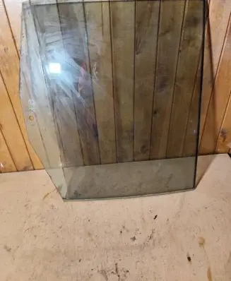 Volkswagen Touran I Rear door window glass 43R001583