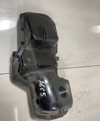 Audi A6 S6 C5 4B Headlight/headlamp dust cover 15381400