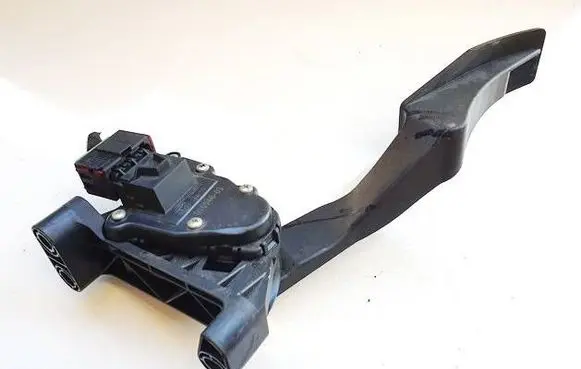 Opel Zafira B Accelerator throttle pedal 01094603